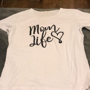 Mom life tee M